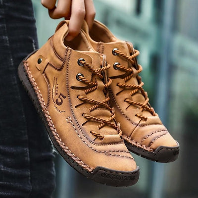 LEATHER COMFORT SNEAKER